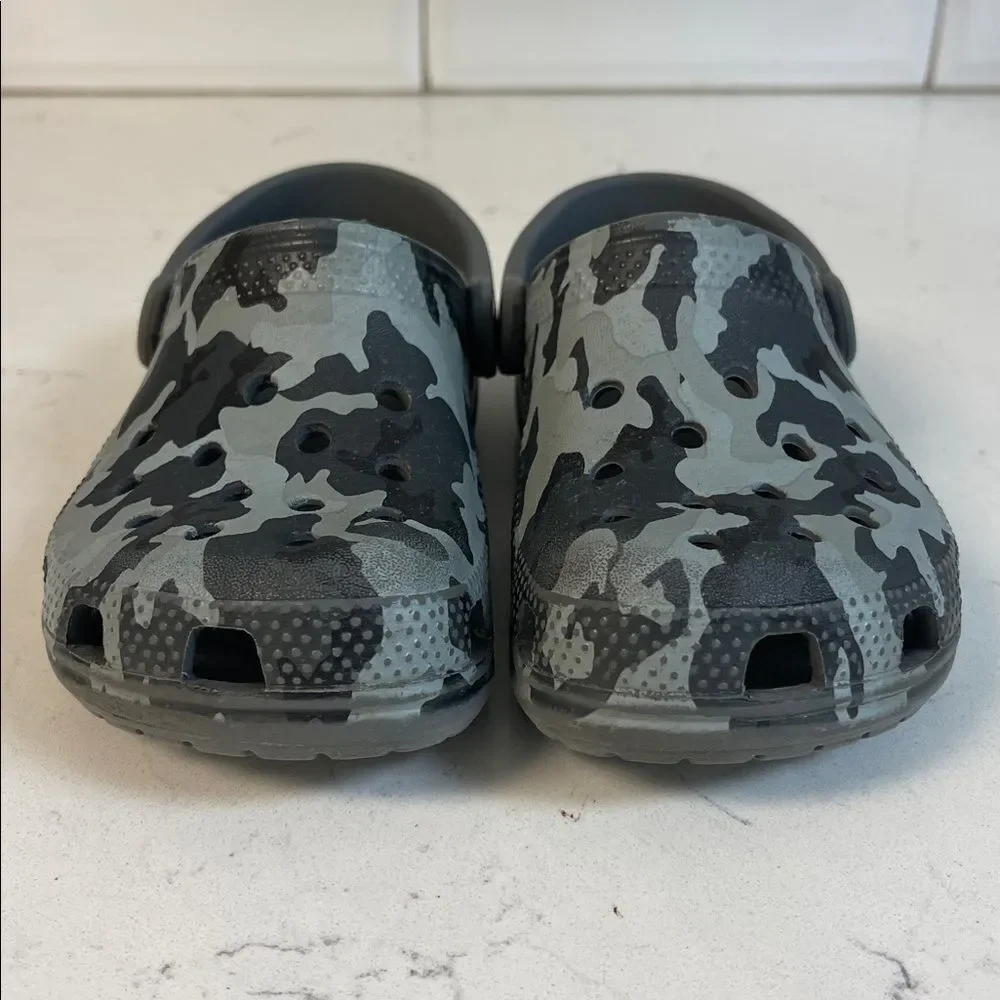 CROCS brand style